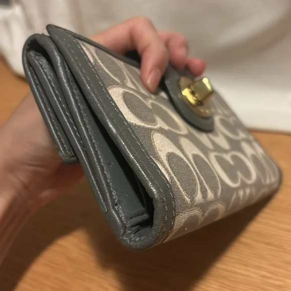 Coach wallet - Picture 5 of 8